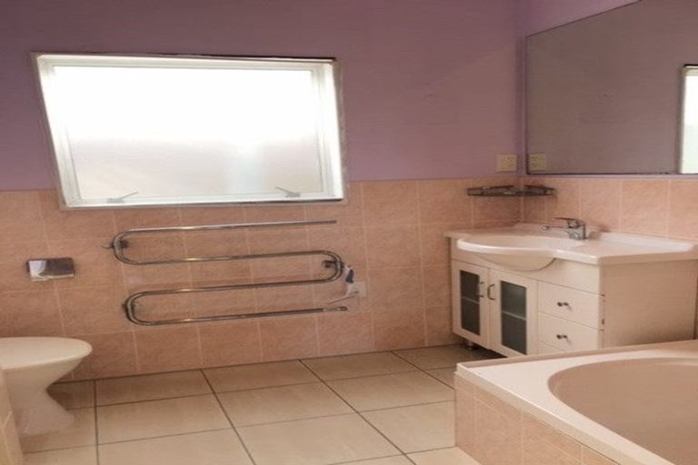 Photo of property in 171a Royal Road, Massey, Auckland, 0614