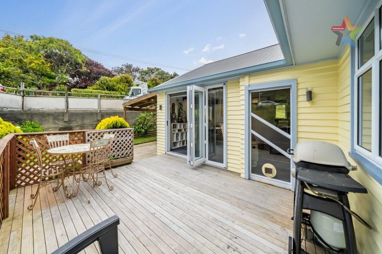 Photo of property in 1 Taku Matenga Grove, Korokoro, Lower Hutt, 5012
