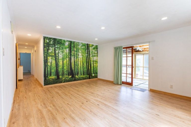 Photo of property in 21 Vogel Street, Woodville, 4920