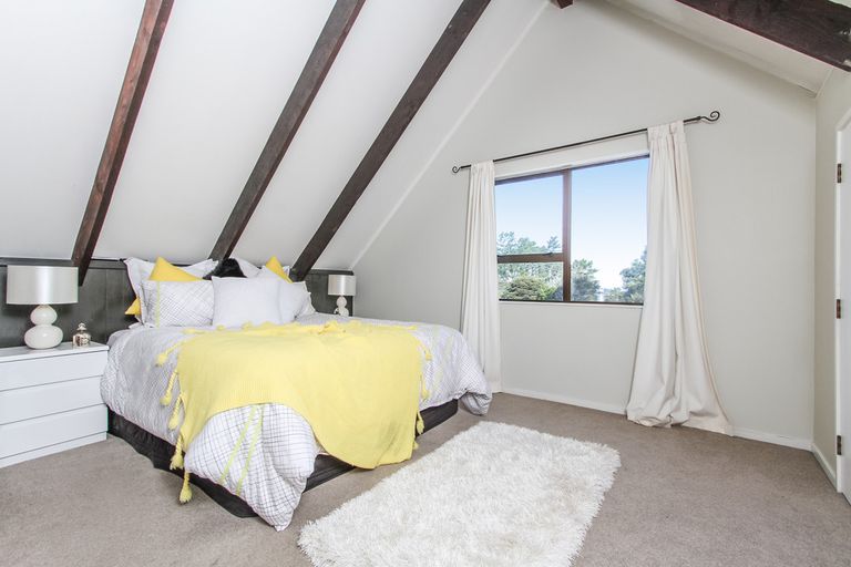 Photo of property in 3/427 Don Buck Road, Massey, Auckland, 0614