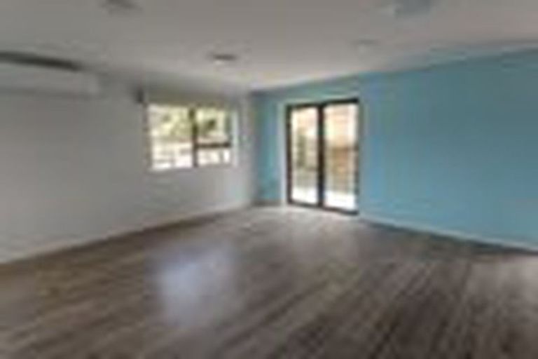 Photo of property in 7 Westra View, Tawa, Wellington, 5028