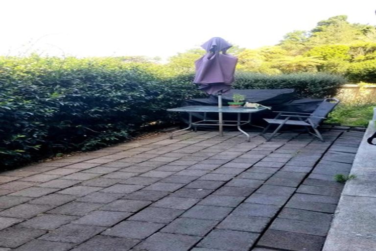 Photo of property in 15 Verran Road, Birkenhead, Auckland, 0626