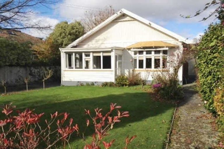 Photo of property in 100 Leinster Road, Merivale, Christchurch, 8014