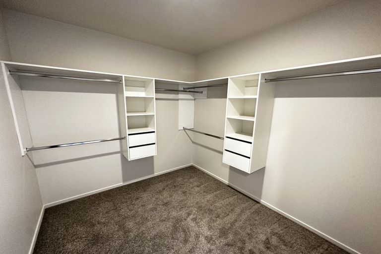 Photo of property in 10 Snuggery Loop, Orewa, 0931