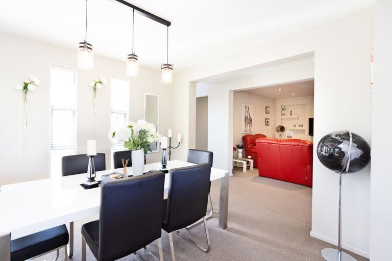 Photo of property in 11 Northside Drive, Waikiwi, Invercargill, 9810