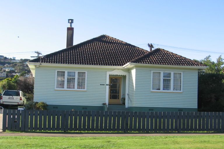 Photo of property in 11 Bould Street, Johnsonville, Wellington, 6037