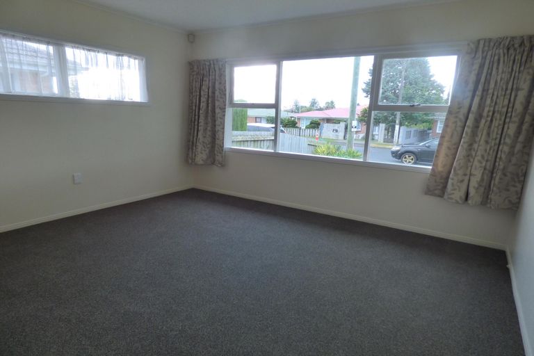 Photo of property in 37 Milan Road, Papatoetoe, Auckland, 2025