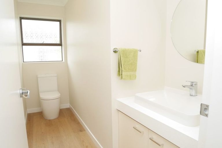 Photo of property in 63a Ngaio Road, Waikanae, 5036