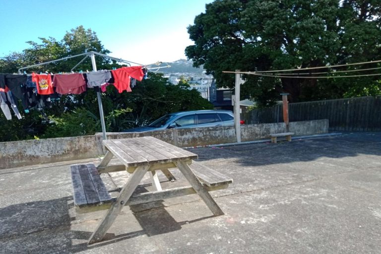 Photo of property in 5 Claremont Grove, Mount Victoria, Wellington, 6011