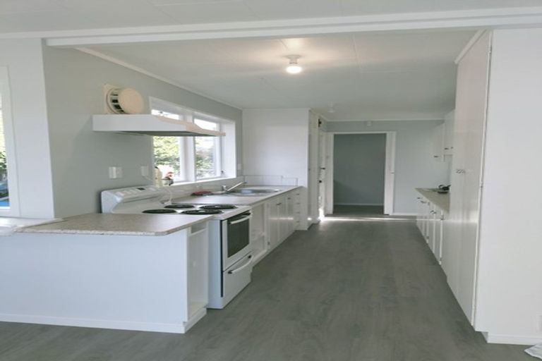 Photo of property in 5a Martin Road, Paraparaumu Beach, Paraparaumu, 5032