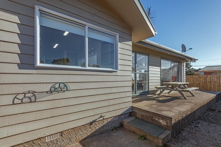 Photo of property in 22 Wyndham Street, Ashhurst, 4810