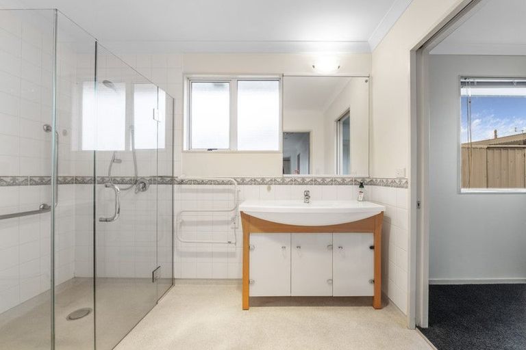 Photo of property in 20c Victoria Street, Hawera, 4610