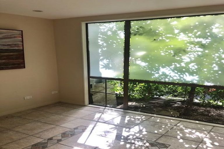 Photo of property in 1/35a Hart Road, Hauraki, Auckland, 0622