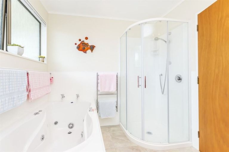 Photo of property in 11 Bodmin Terrace, Camborne, Porirua, 5026