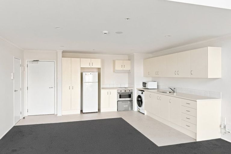 Photo of property in Westward Park Estate, 14f/30 Westward Ho, Glen Eden, Auckland, 0602