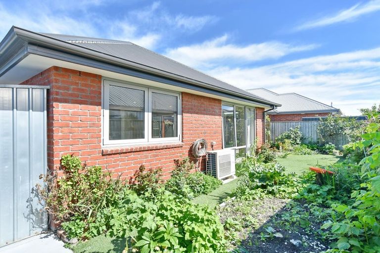 Photo of property in 33 Cognac Drive, Yaldhurst, Christchurch, 8042