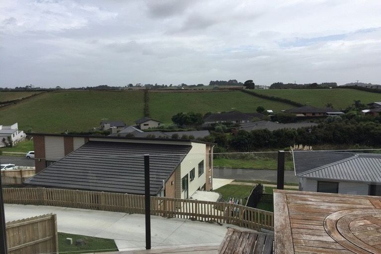 Photo of property in 129 Isabella Drive, Pukekohe, 2120