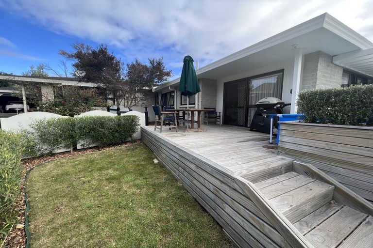 Photo of property in 1/46 Campbell Street, Havelock North, 4130