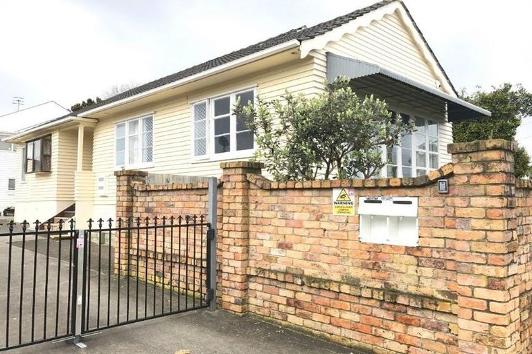 Photo of property in 22a Haig Avenue, Mount Roskill, Auckland, 1041