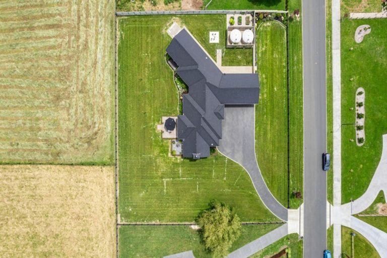 Photo of property in 44 Seachange Drive, Leamington, Cambridge, 3432