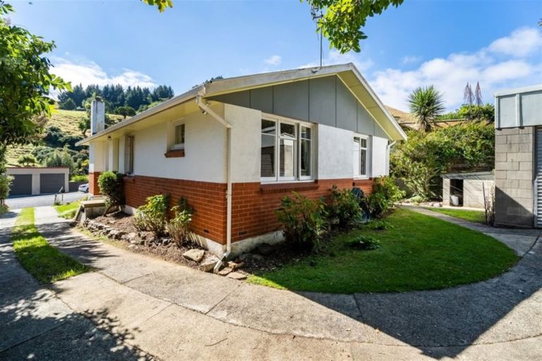 Photo of property in 54 Greenacres Street, Macandrew Bay, Dunedin, 9014