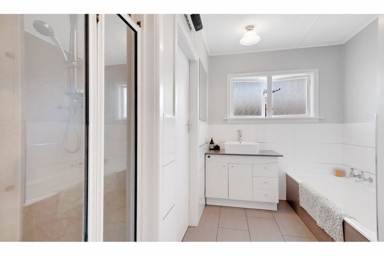 Photo of property in 15 Wyn Street, Hoon Hay, Christchurch, 8025