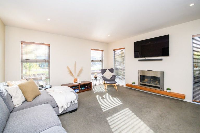 Photo of property in 14 Stonebridge Heights, Feilding, 4702