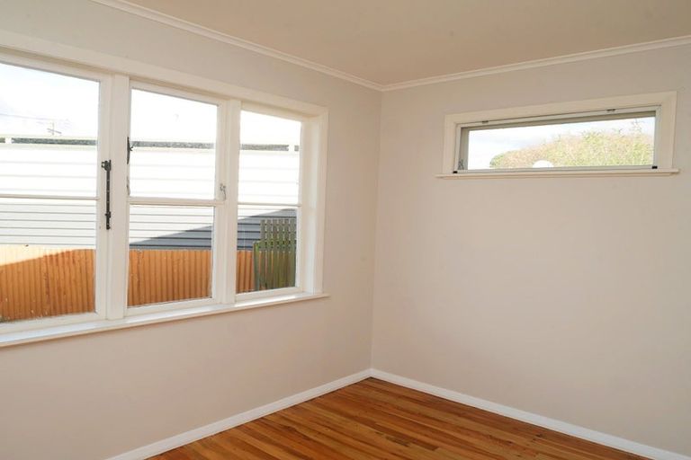 Photo of property in 12 Arawhata Road, Paraparaumu, 5032