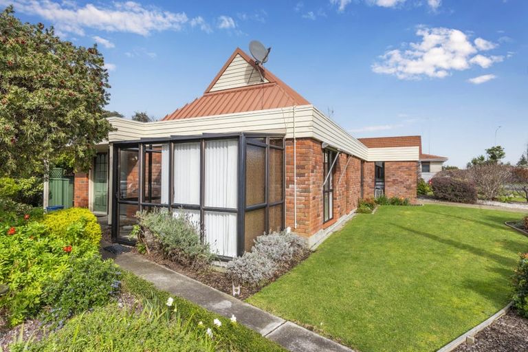 Photo of property in 4 Tudor Court, Paraparaumu Beach, Paraparaumu, 5032