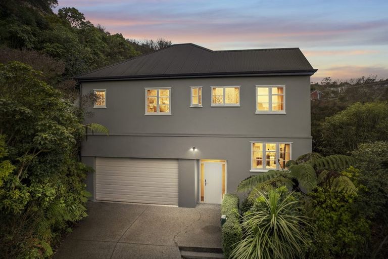 Photo of property in 41 Burma Road, Khandallah, Wellington, 6035