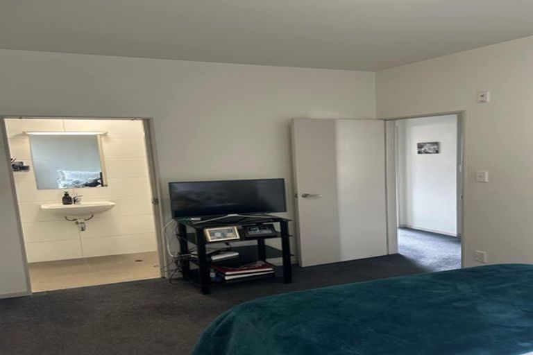 Photo of property in 10 Douglas Street, Mount Cook, Wellington, 6021