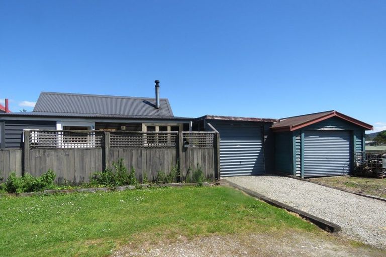 Photo of property in 5 Herald Street, Reefton, 7830