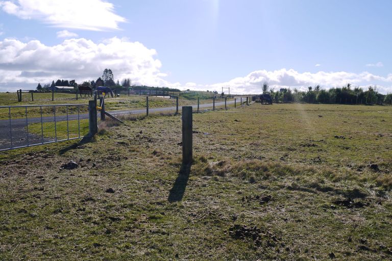 Photo of property in 78 Ross Rise, Kinloch, Taupo, 3385