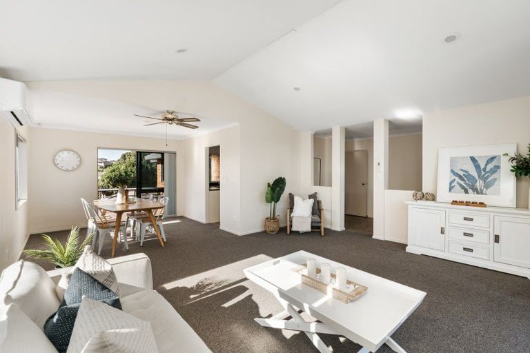 Photo of property in 45 Oteki Park Drive, Welcome Bay, Tauranga, 3112