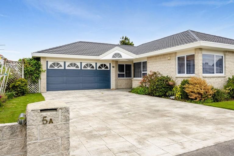 Photo of property in 5a Surrey Street, Hawera, 4610