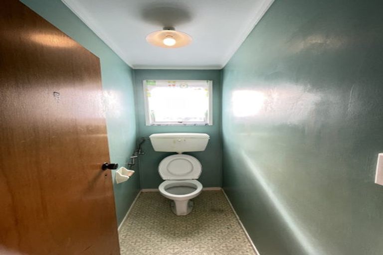 Photo of property in 34 Glenbervie Crescent, Massey, Auckland, 0614