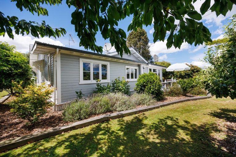 Photo of property in 6 Griffins Road, Marton, 4788