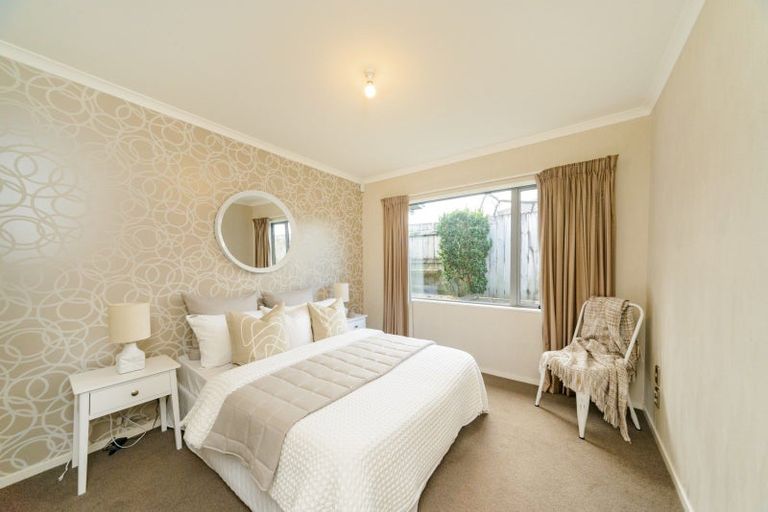 Photo of property in 3a Angelina Way, Kelvin Grove, Palmerston North, 4414