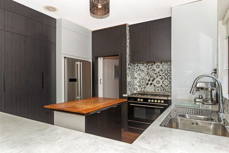 Photo of property in 2 Gordon Street, Mangapapa, Gisborne, 4010