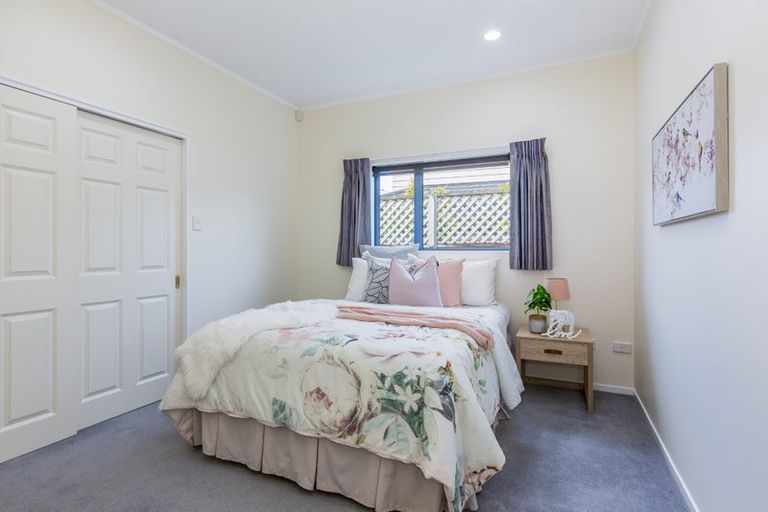 Photo of property in 3 Barque Crescent, Whitby, Porirua, 5024