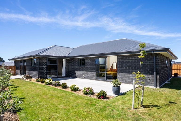 Photo of property in 9 Greenwood Place, Amberley, 7410