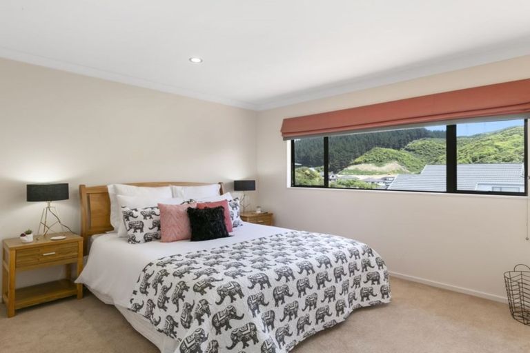 Photo of property in 2 Ridley Green, Churton Park, Wellington, 6037