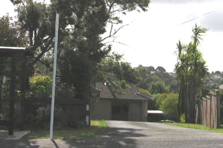 Photo of property in 38a Sunnynook Road, Sunnynook, Auckland, 0620