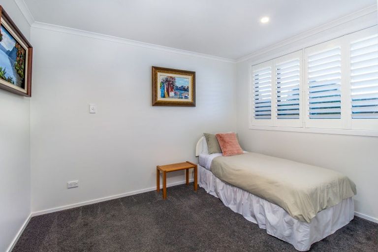 Photo of property in 11 Magdalinos Way, Havelock North, 4130