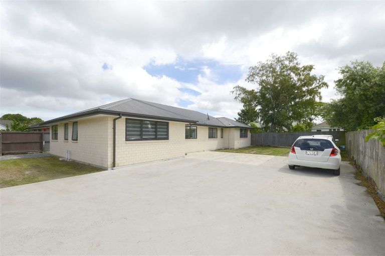 Photo of property in 48a Hooker Avenue, Bryndwr, Christchurch, 8053