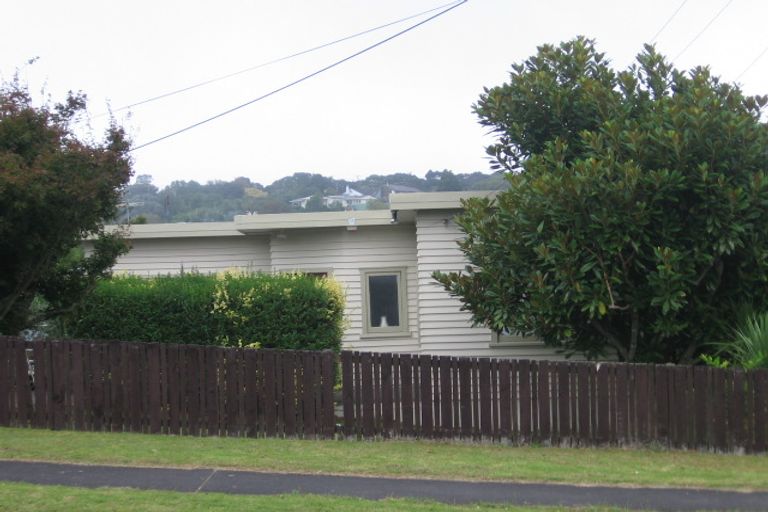 Photo of property in 26 Norman Road, Titirangi, Auckland, 0604