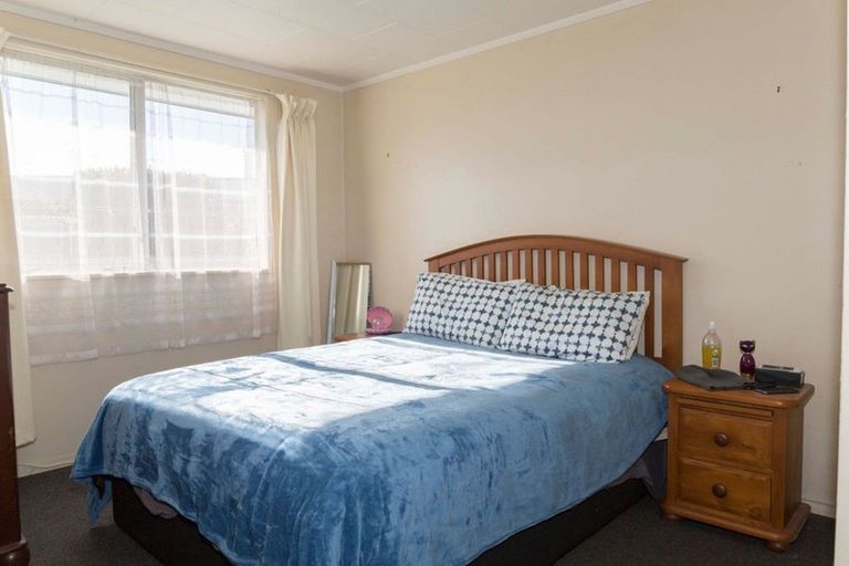 Photo of property in 12a Carlson Street, Dannevirke, 4930