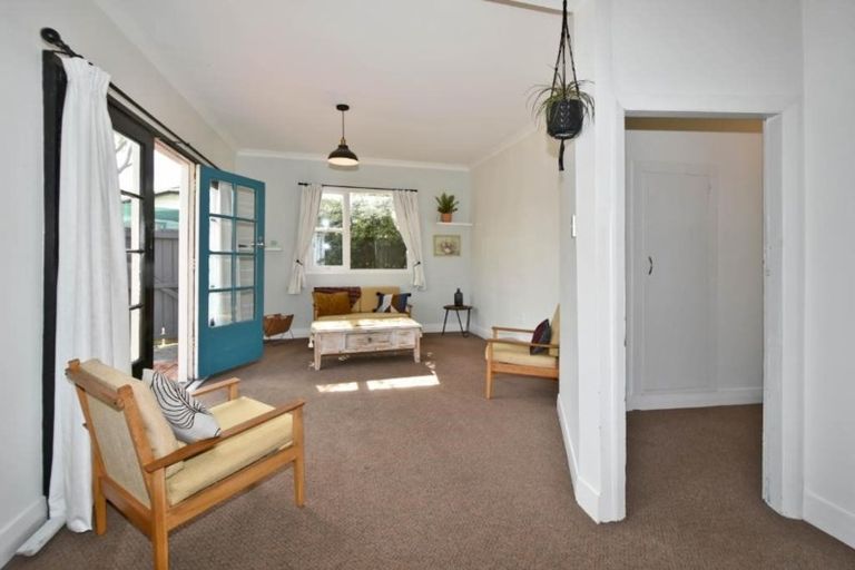 Photo of property in 97 Olliviers Road, Phillipstown, Christchurch, 8011