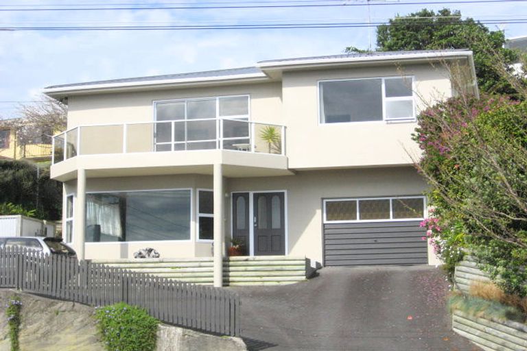 Photo of property in 16 Mount View Place, Spotswood, New Plymouth, 4310