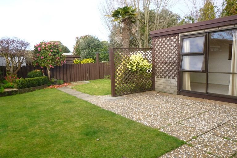 Photo of property in 28 Fuchsia Avenue, Pukete, Hamilton, 3200